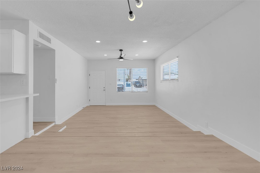 4313 El Conlon Avenue Las Vegas NV 89102