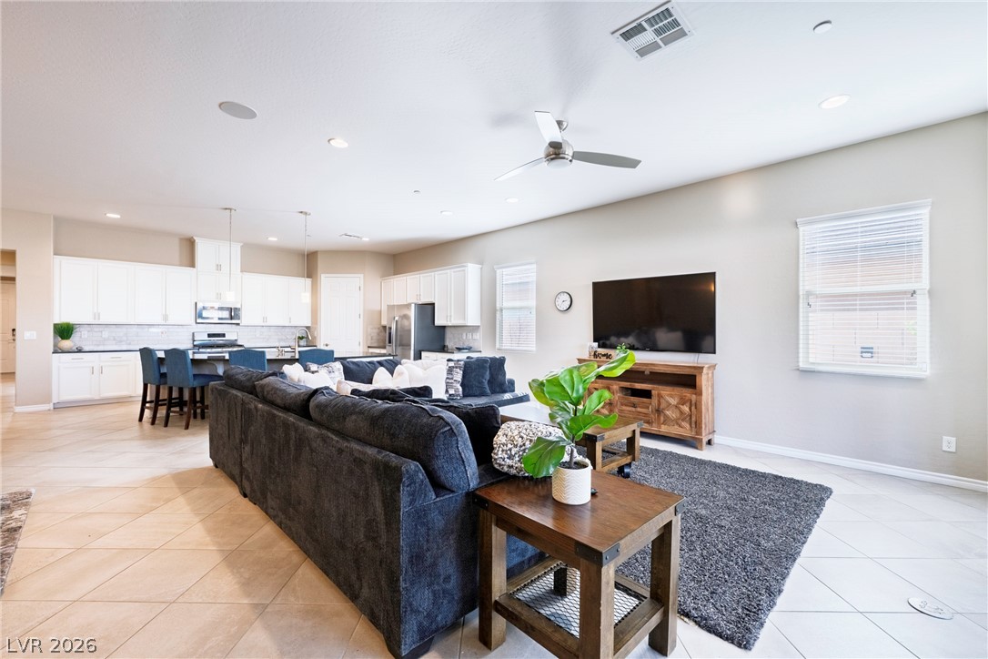 512 Heritage Bridge Avenue Henderson NV 89011