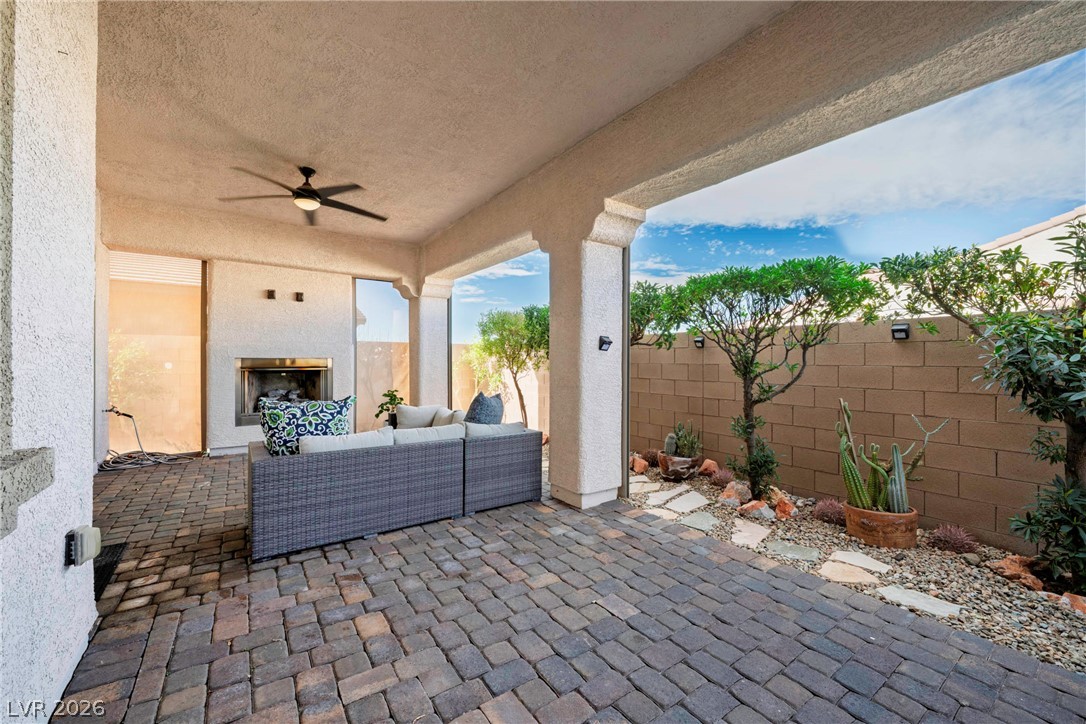 512 Heritage Bridge Avenue Henderson NV 89011