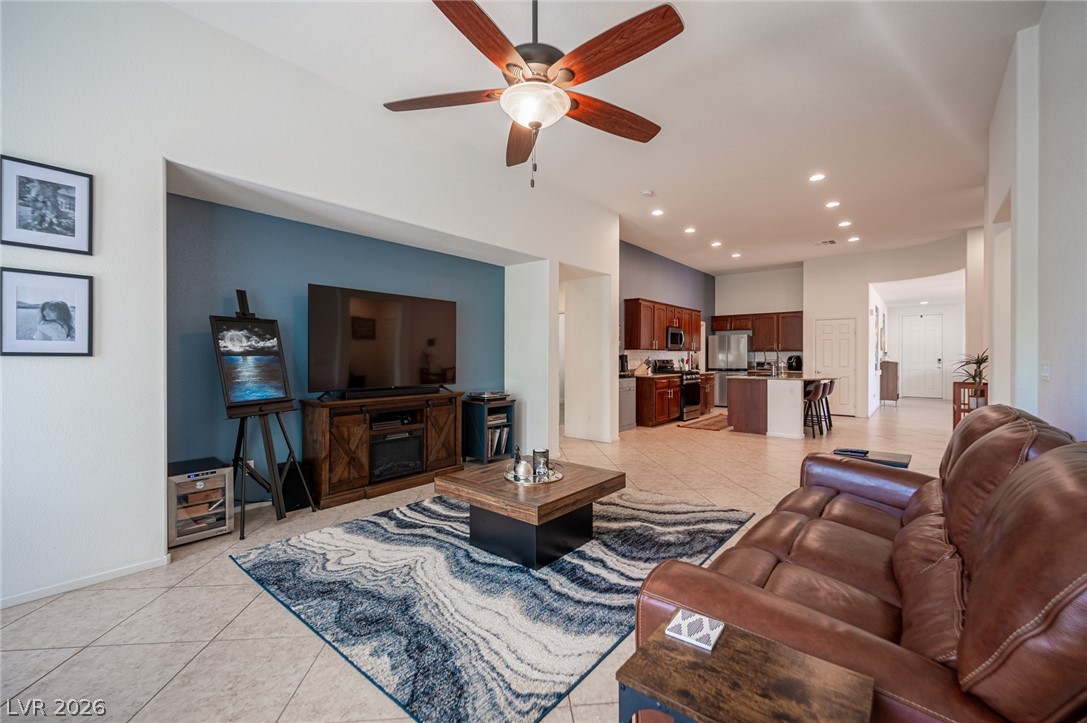 8136 Hamilton Falls Street North Las Vegas NV 89085