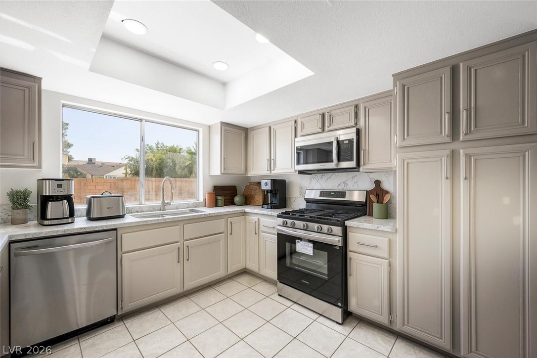 6733 Evanston Avenue Las Vegas NV 89108