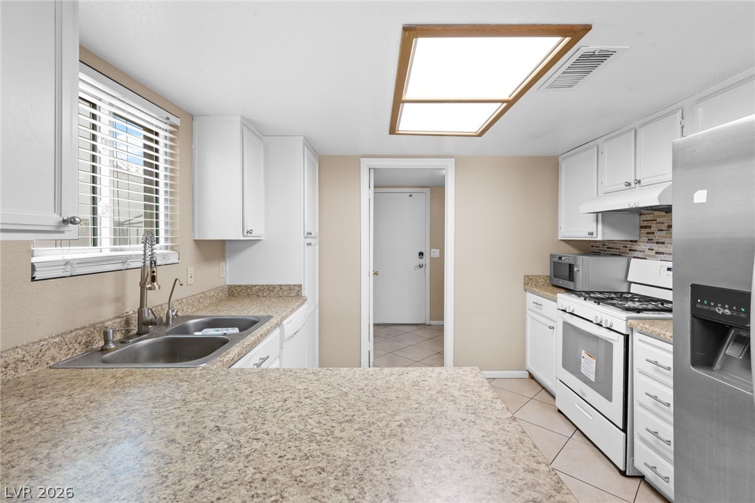 8209 Hydra Lane Las Vegas NV 89128