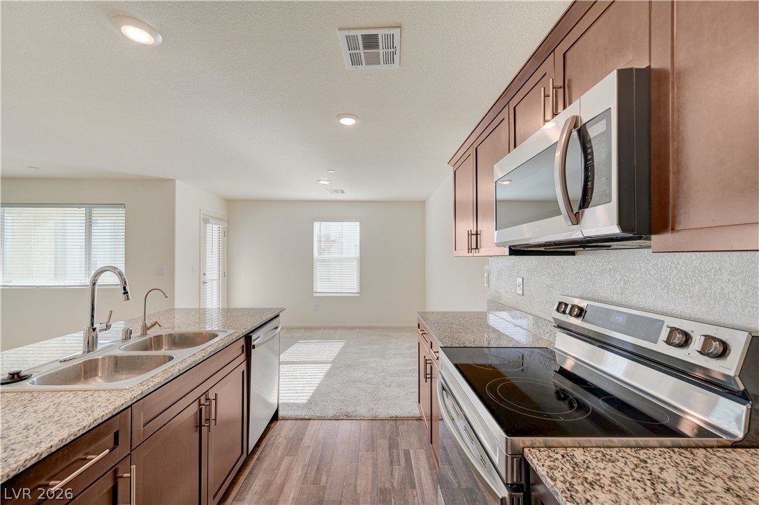 6944 Skyline Blue Street North Las Vegas NV 89086