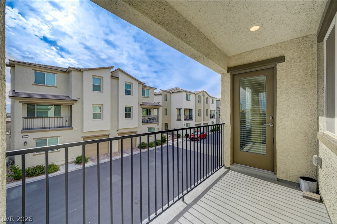 6944 Skyline Blue Street North Las Vegas NV 89086