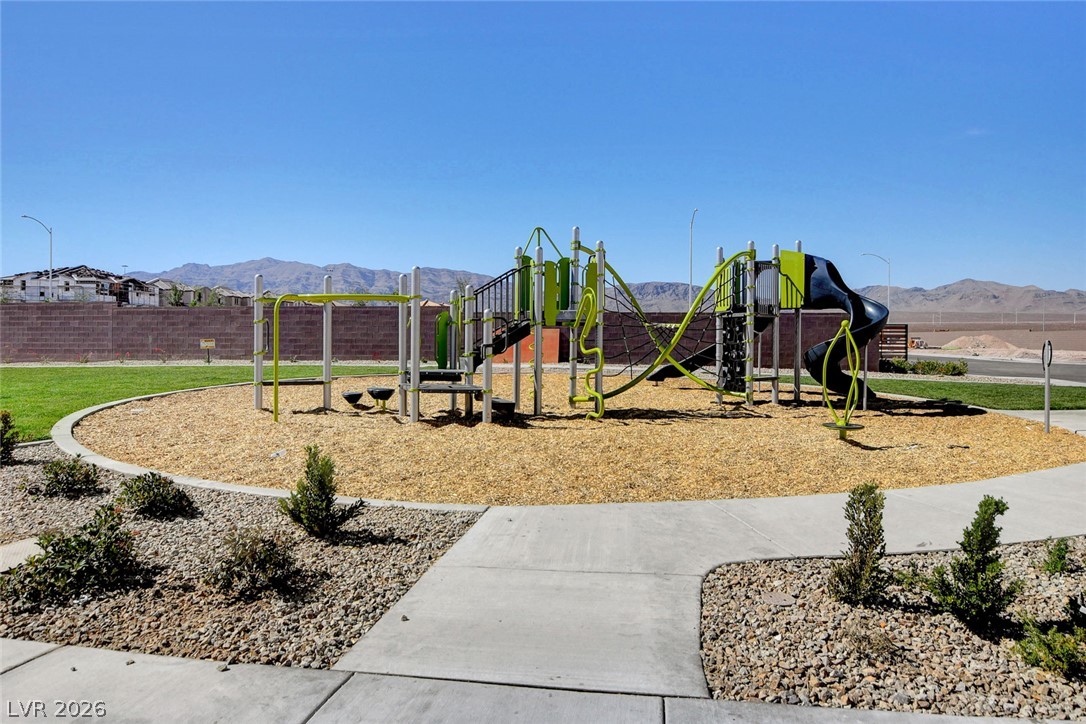 6944 Skyline Blue Street North Las Vegas NV 89086