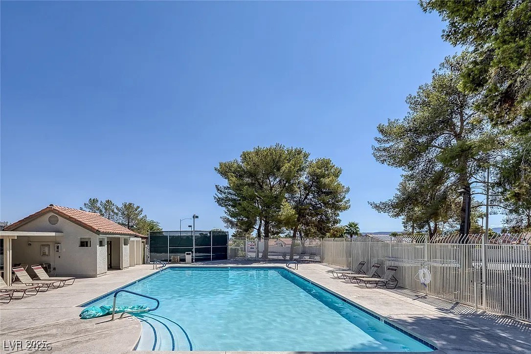 512 Macbrey Drive Las Vegas NV 89123
