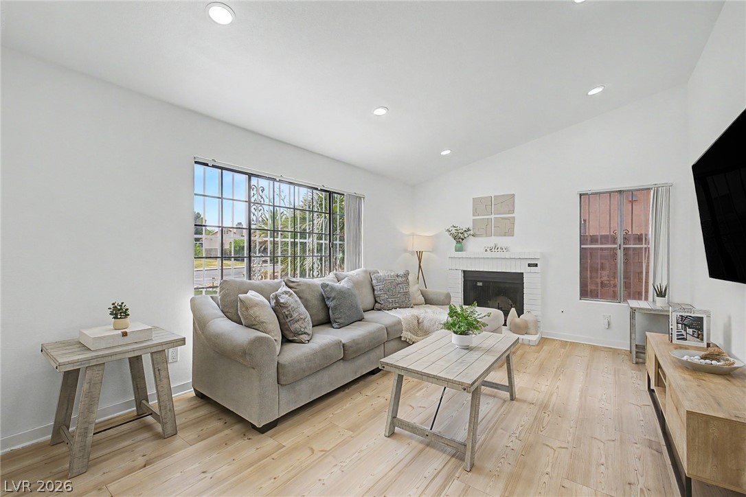 512 Macbrey Drive Las Vegas NV 89123