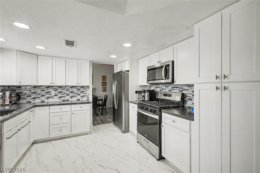 4472 Lindenhurst Lane Las Vegas NV 89120