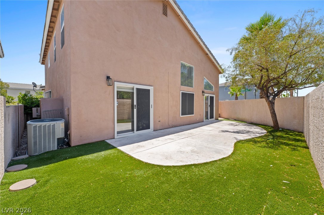 121 Golf Range Street Las Vegas NV 89145