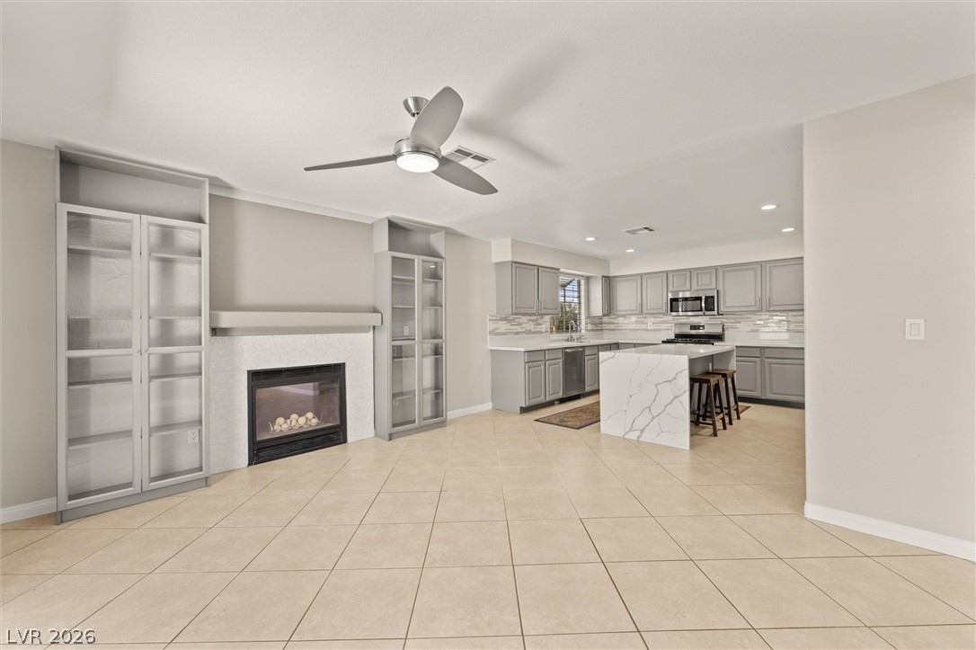 121 Golf Range Street Las Vegas NV 89145