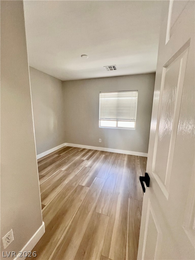 5228 Starter Avenue Las Vegas NV 89156