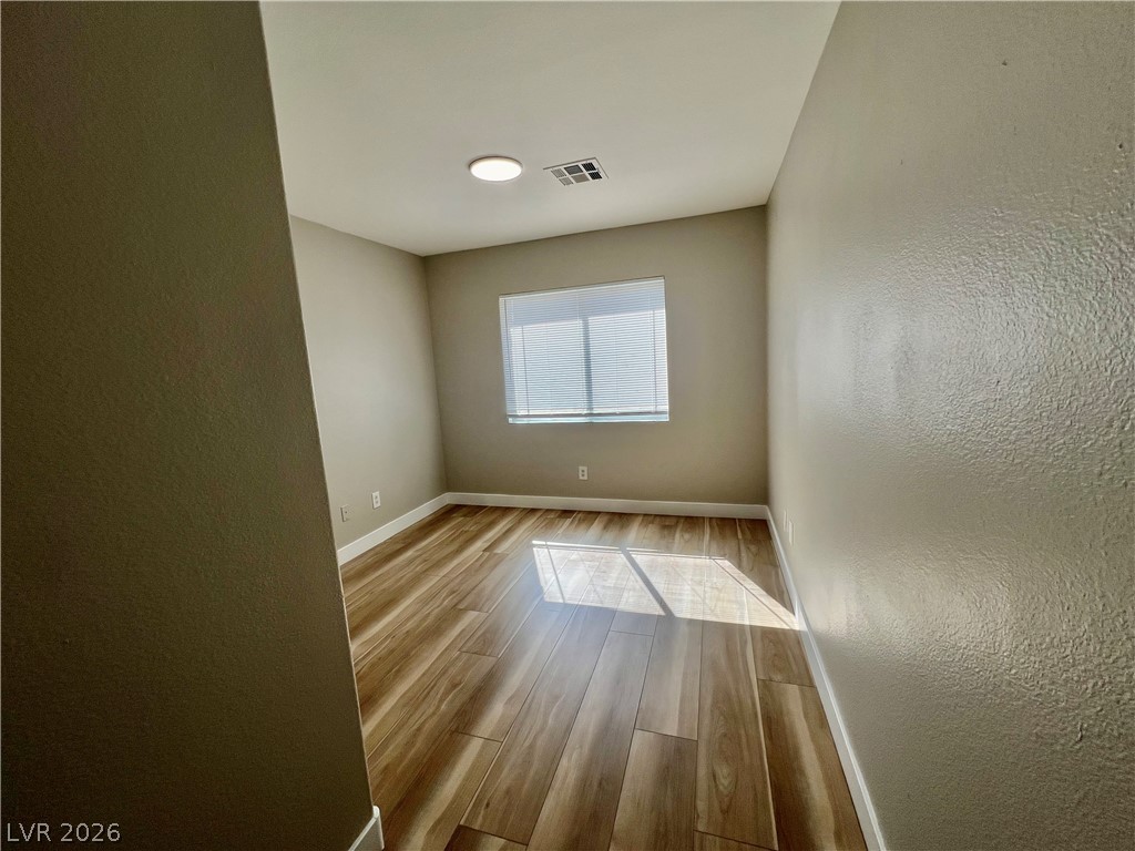 5228 Starter Avenue Las Vegas NV 89156