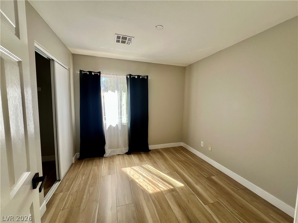 5228 Starter Avenue Las Vegas NV 89156