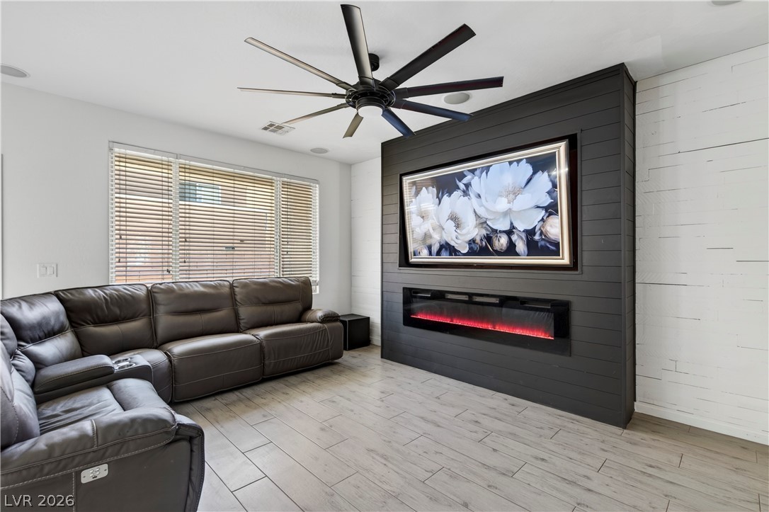 7232 Mulberry Forest Street Las Vegas NV 89166