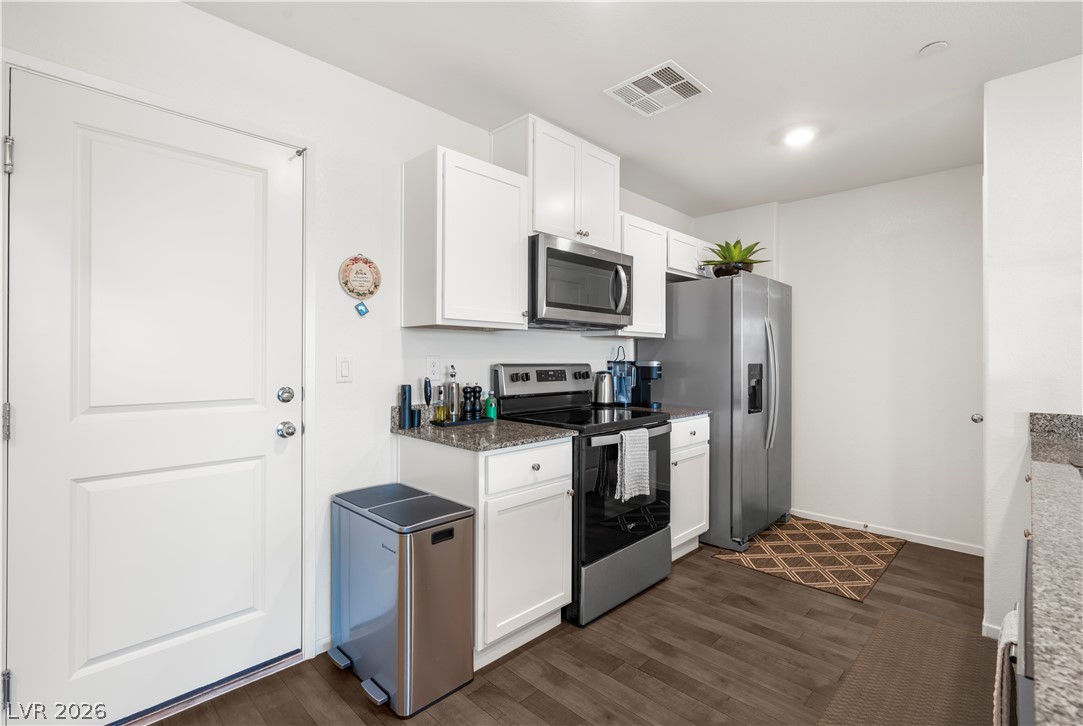 1128 Scarlet Sparrow Street Henderson NV 89011