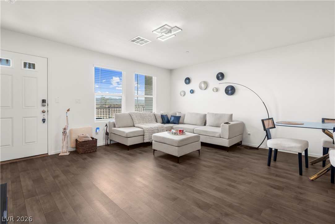 1128 Scarlet Sparrow Street Henderson NV 89011