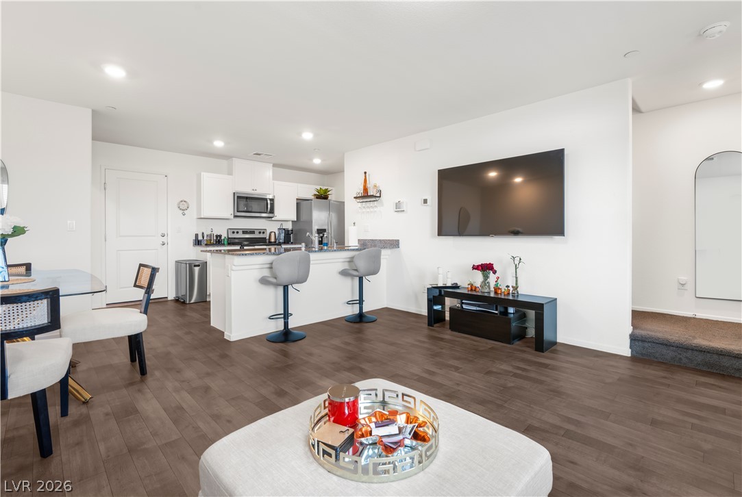 1128 Scarlet Sparrow Street Henderson NV 89011