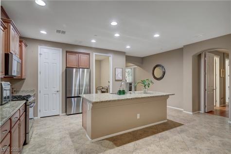 1633 Blue Cliffs Avenue Henderson NV 89014