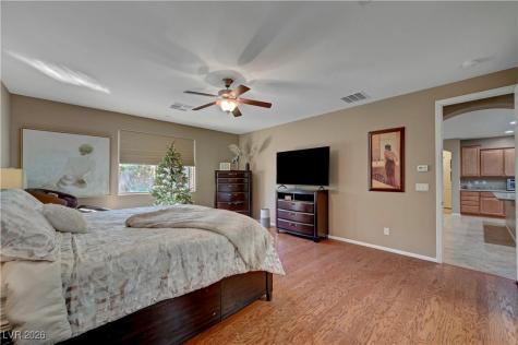 1633 Blue Cliffs Avenue Henderson NV 89014