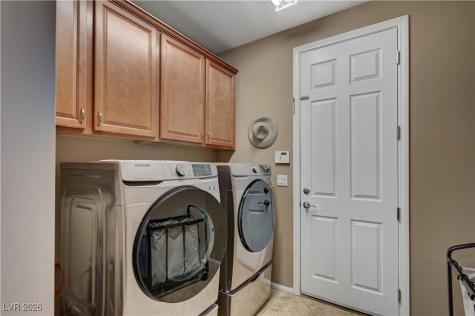 1633 Blue Cliffs Avenue Henderson NV 89014