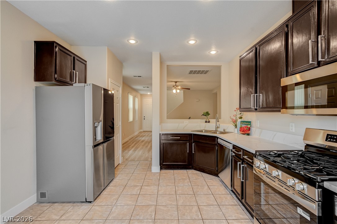 3962 Coyote Ridge Las Vegas NV 89129
