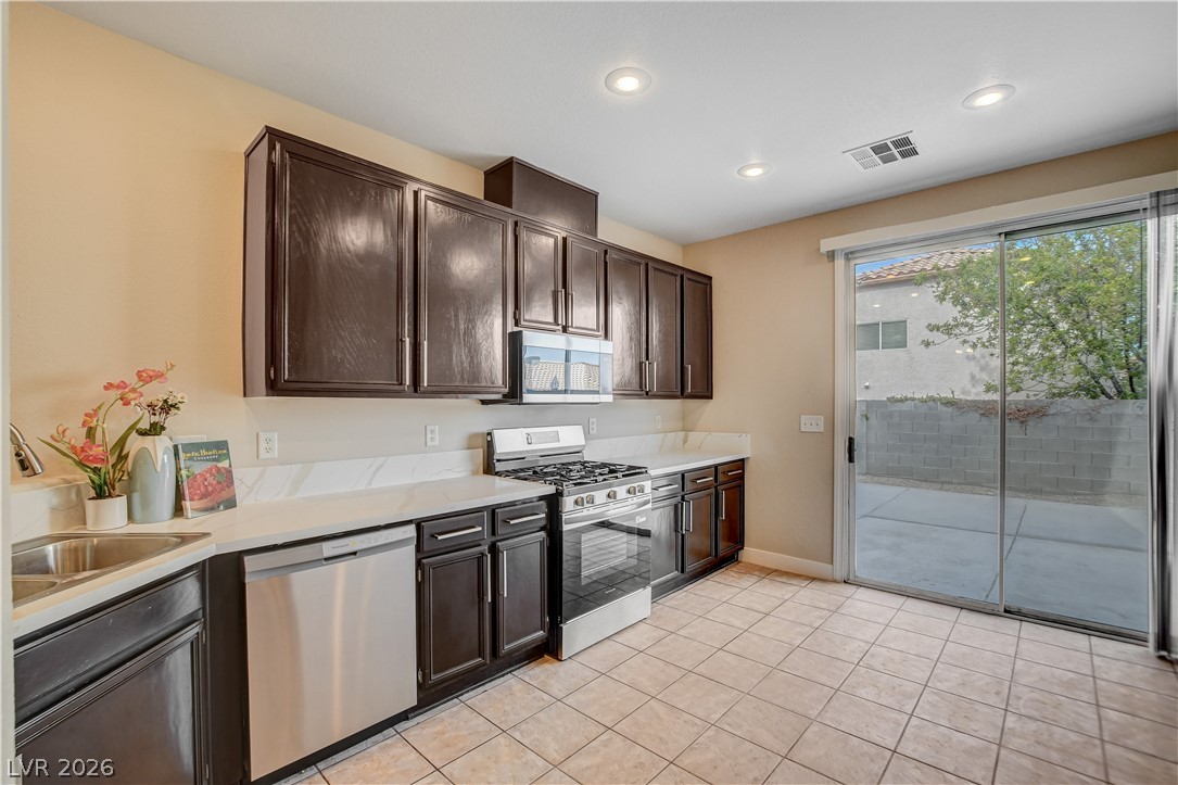 3962 Coyote Ridge Las Vegas NV 89129