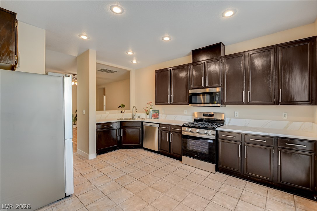 3962 Coyote Ridge Las Vegas NV 89129