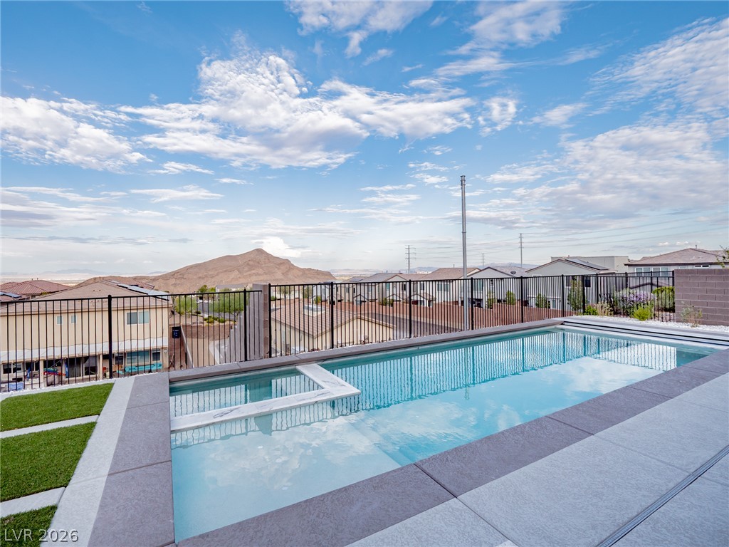4504 Amazing View Street Las Vegas NV 89129