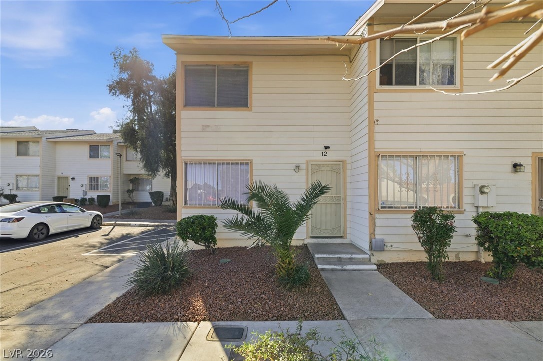 4770 Topaz Street 13 Las Vegas NV 89121