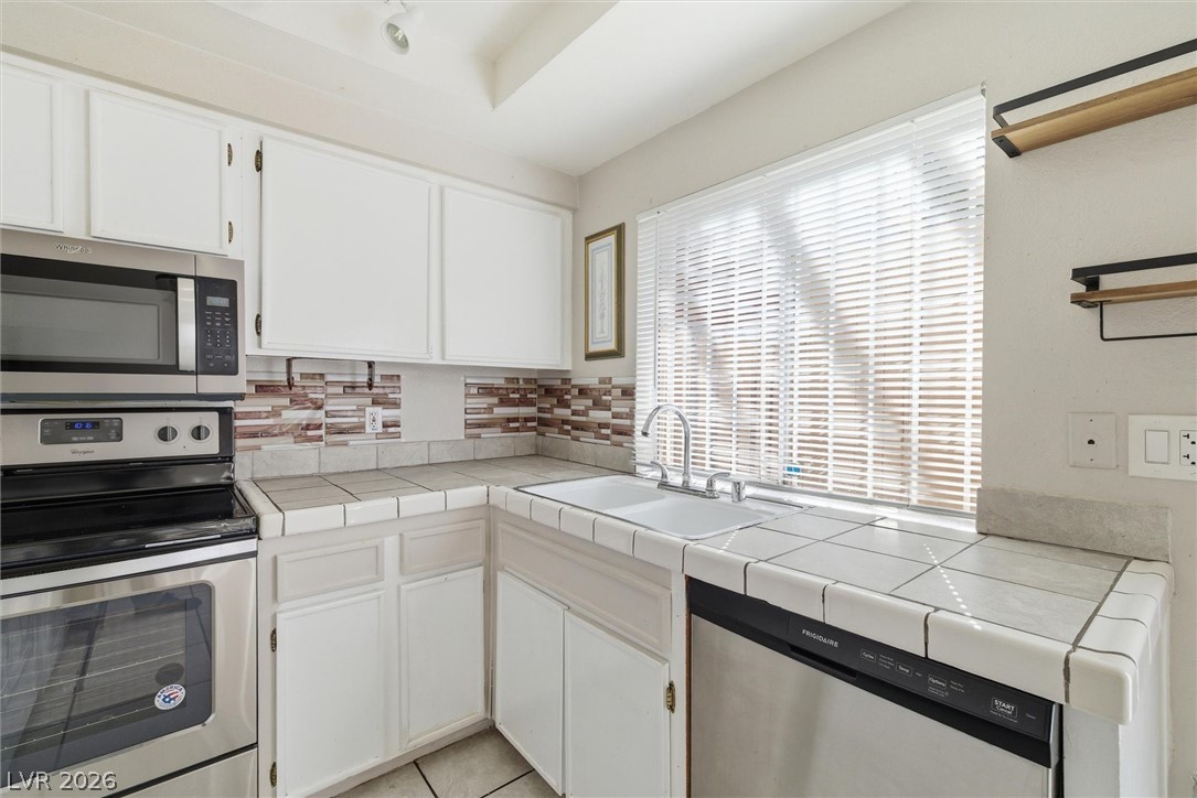 4770 Topaz Street 13 Las Vegas NV 89121