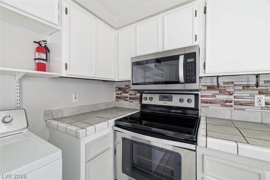 4770 Topaz Street 13 Las Vegas NV 89121