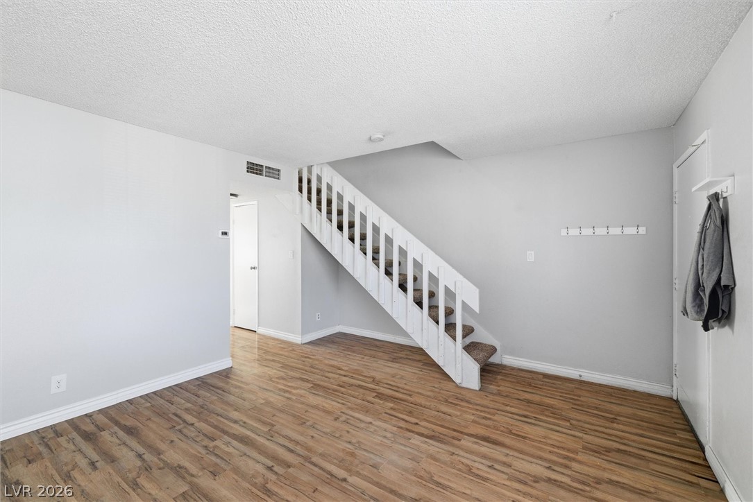 4770 Topaz Street 13 Las Vegas NV 89121