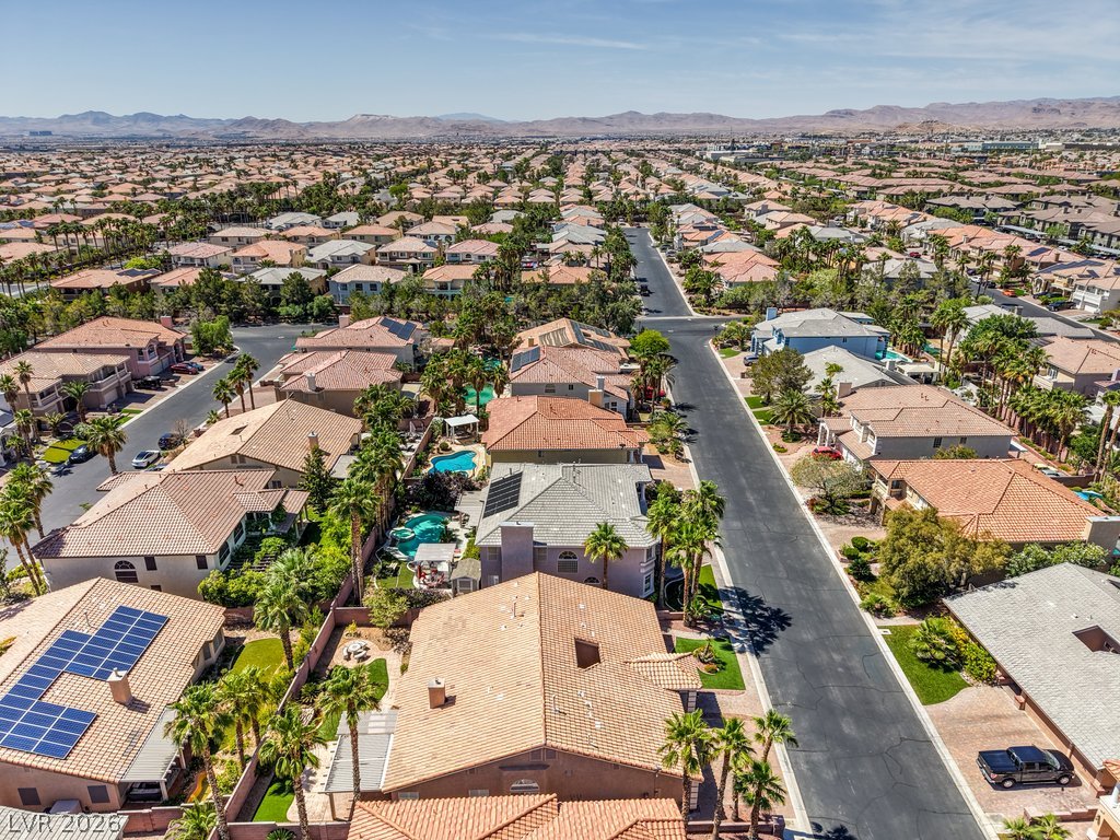 7546 Gossamer Wind Street Las Vegas NV 89139