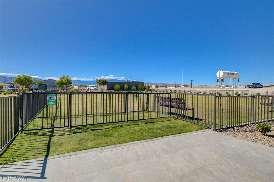 10255 Crimson Currant Street Las Vegas NV 89143