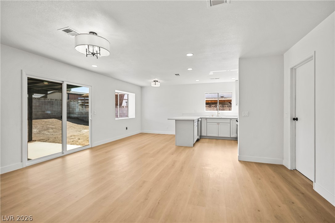 544 East Rolly Street Henderson NV 89011