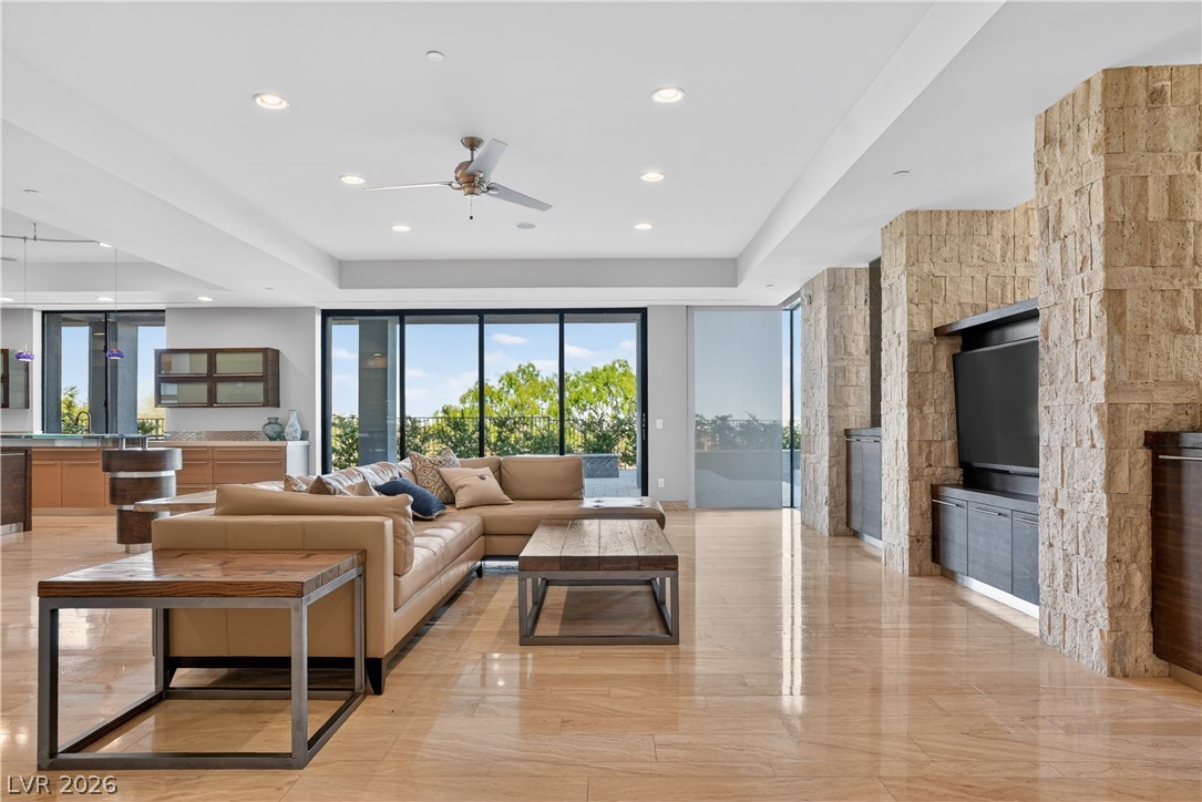 98 Sun Glow Lane Las Vegas NV 89135