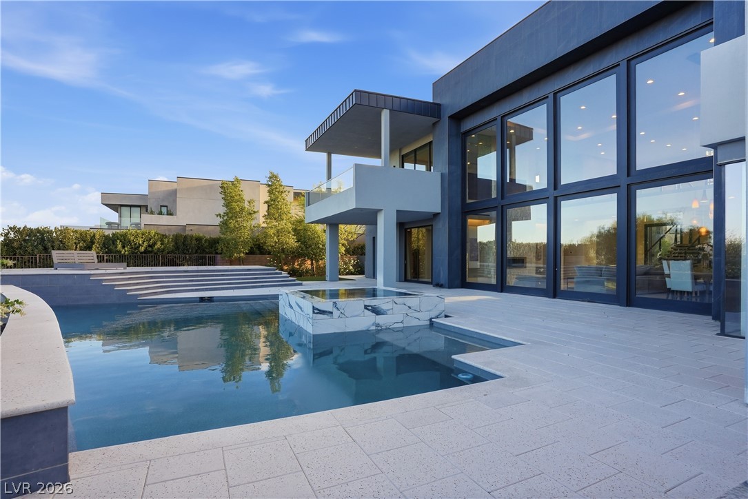 98 Sun Glow Lane Las Vegas NV 89135