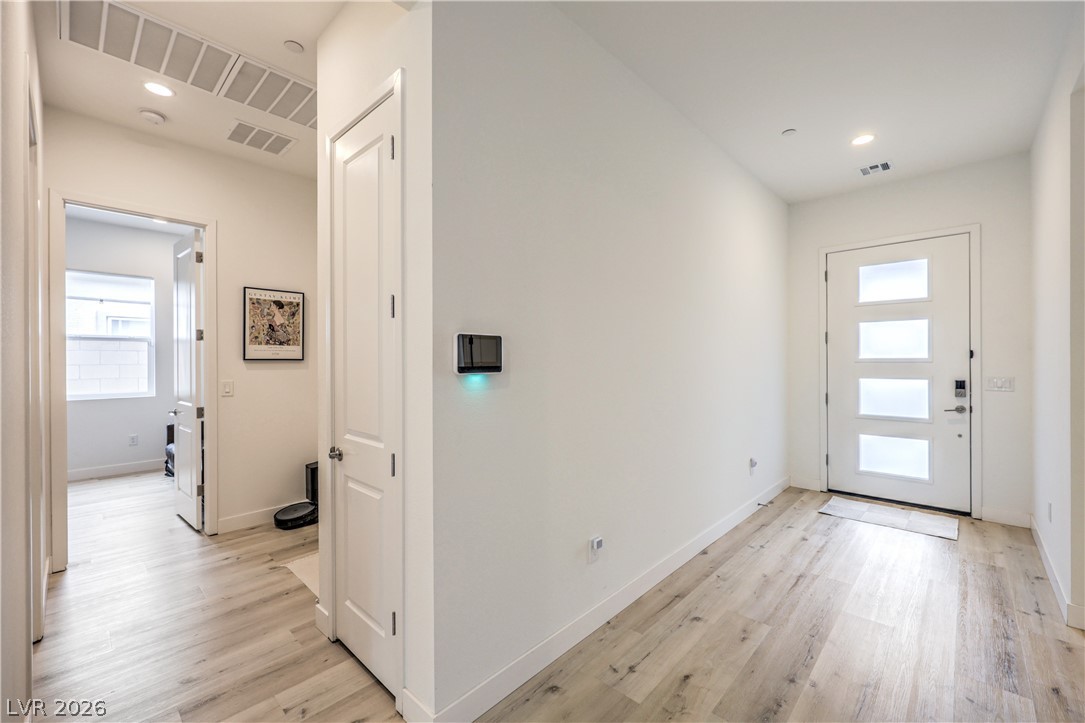 8935 Cassia Winds Street Las Vegas NV 89166