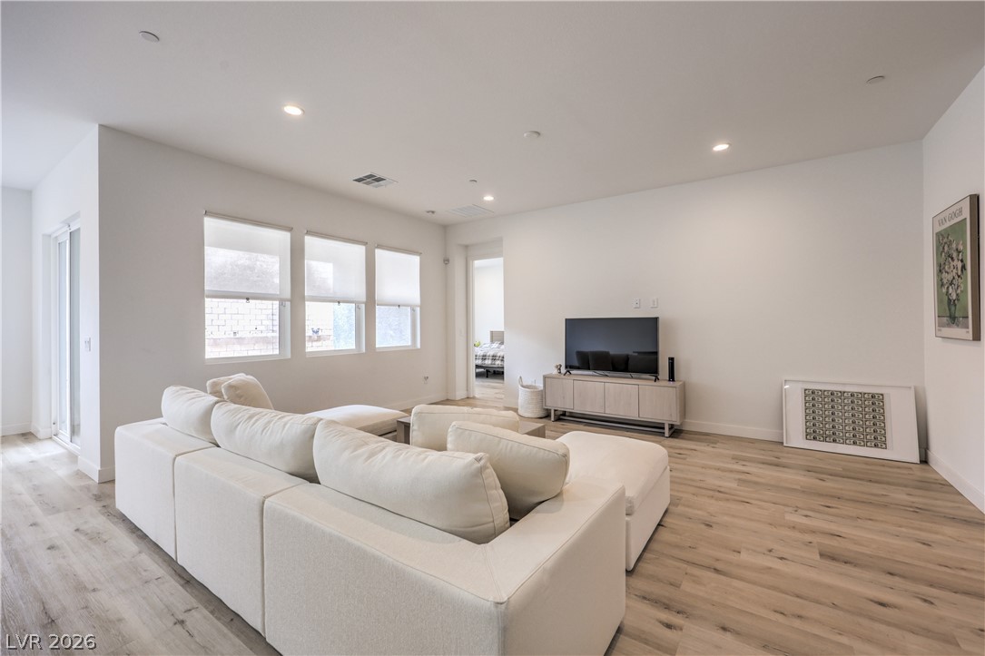 8935 Cassia Winds Street Las Vegas NV 89166