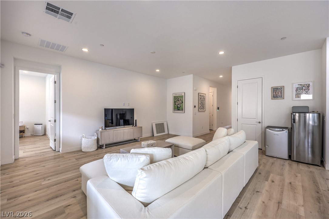 8935 Cassia Winds Street Las Vegas NV 89166