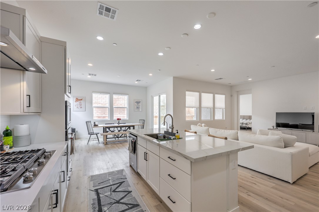 8935 Cassia Winds Street Las Vegas NV 89166