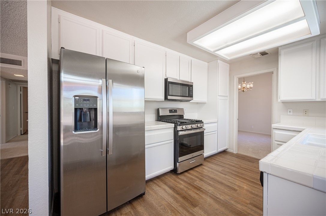 4386 Newhaven Drive Las Vegas NV 89147