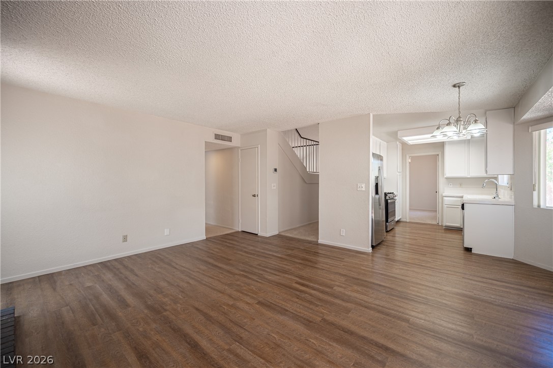 4386 Newhaven Drive Las Vegas NV 89147