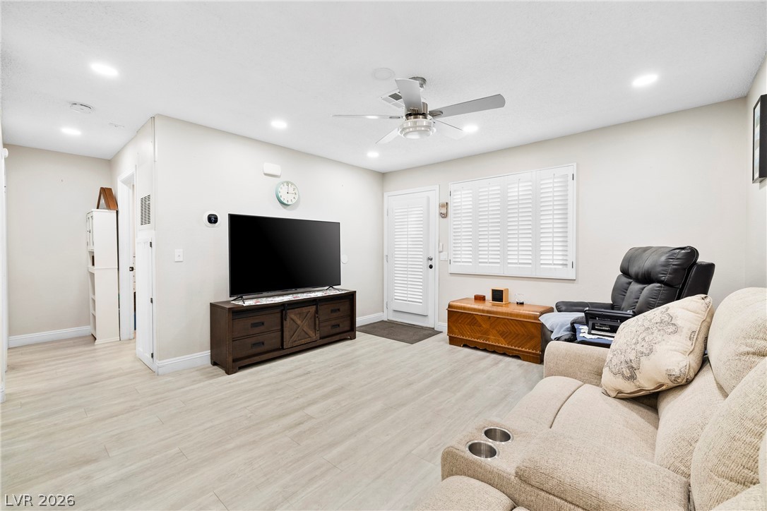 2141 Twickenham Place D Las Vegas NV 89108