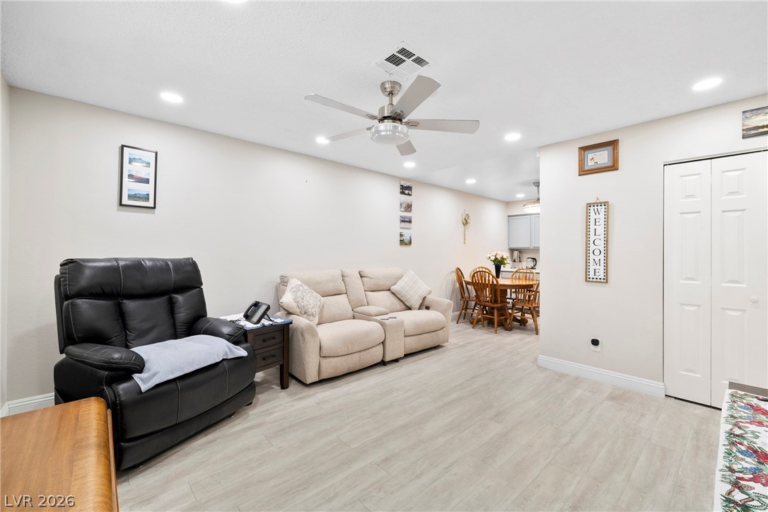 2141 Twickenham Place D Las Vegas NV 89108