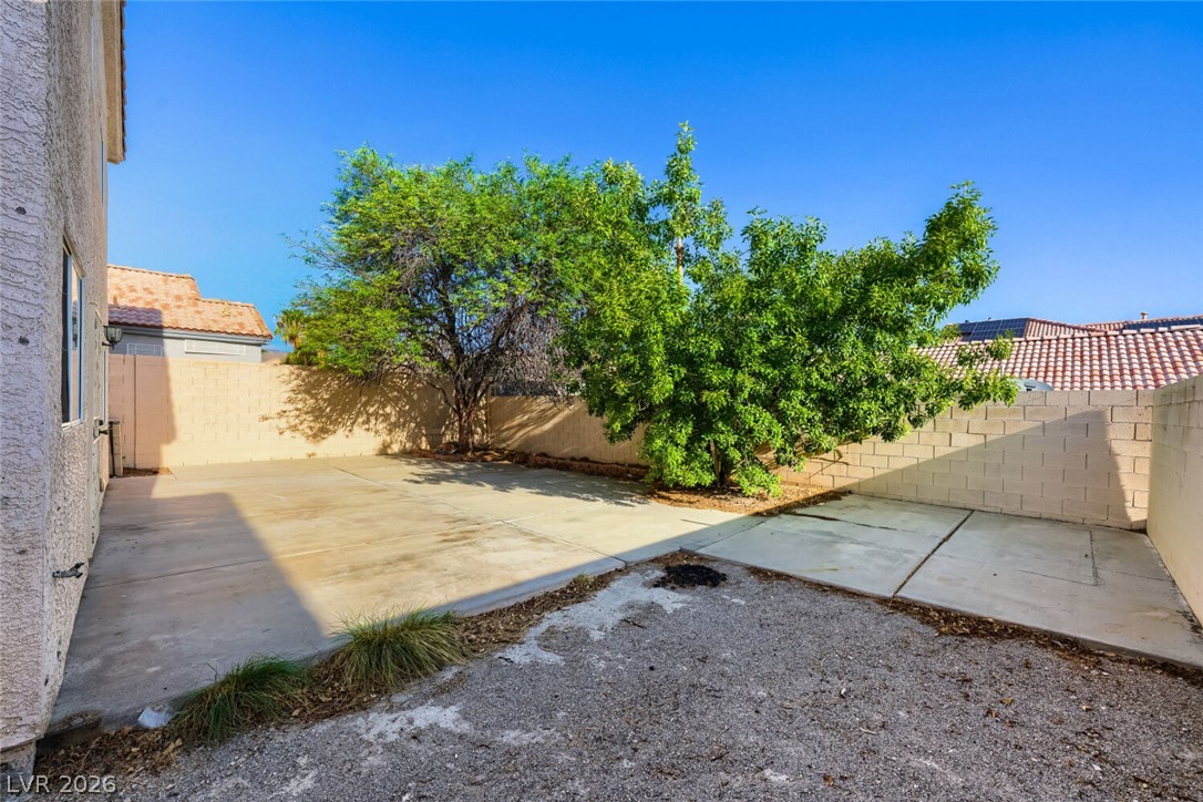 9304 Chilly Pond Avenue Las Vegas NV 89129