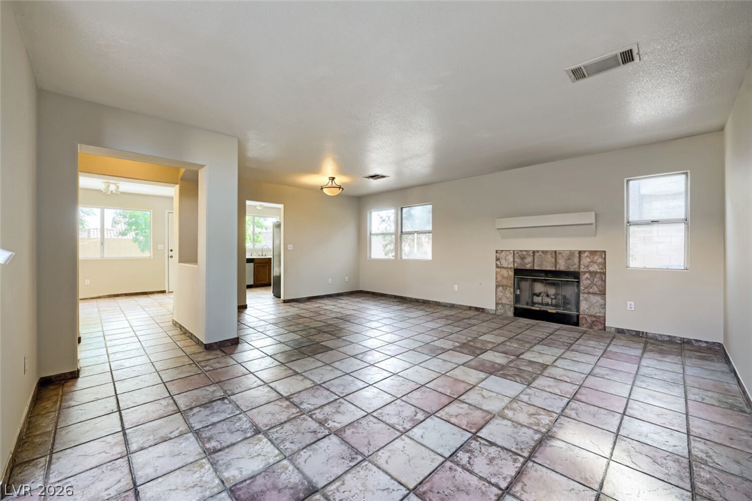 9304 Chilly Pond Avenue Las Vegas NV 89129