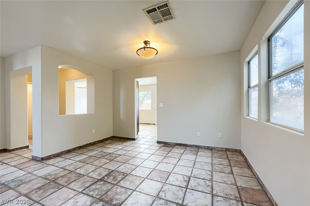 9304 Chilly Pond Avenue Las Vegas NV 89129
