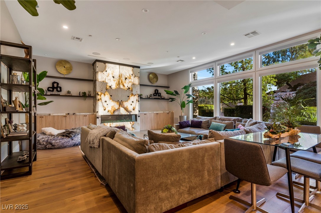 5 Wood Creek Court Las Vegas NV 89141