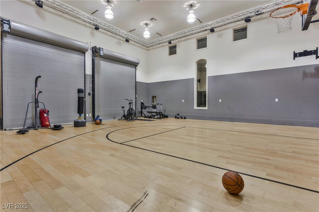 5 Wood Creek Court Las Vegas NV 89141
